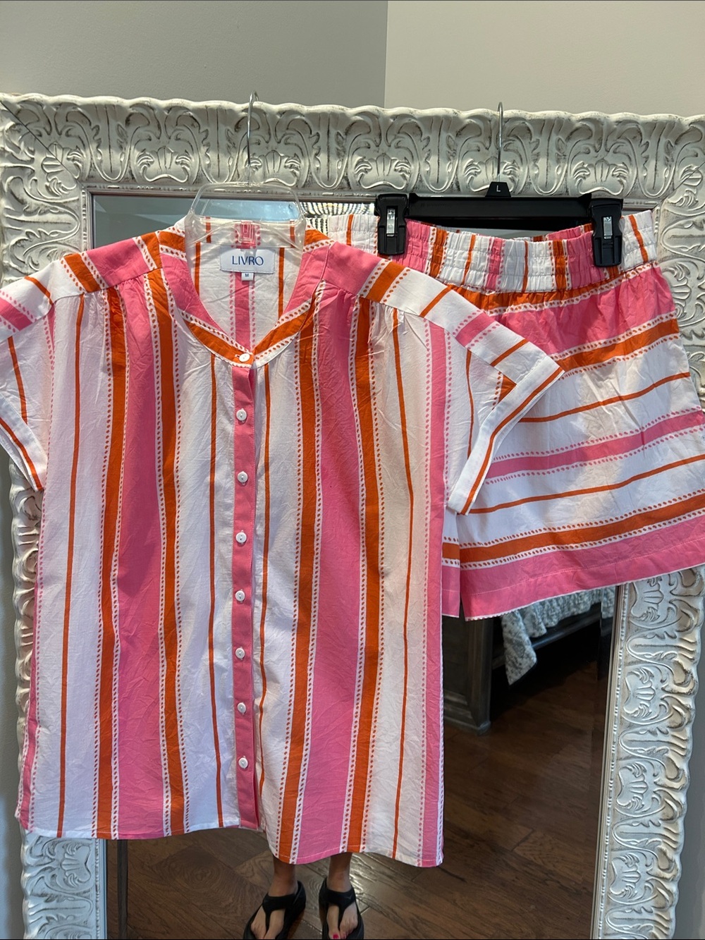 Livro Pink & Orange Striped Women’s Shorts Set